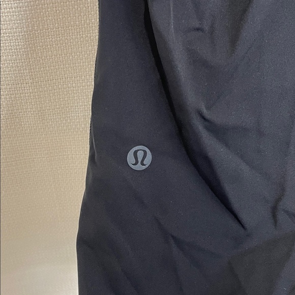 Lululemon Athletica Black High-Waisted Leggings - Picture 3 of 4